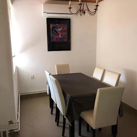 דירה In Fonyd Mit Terrasse, Garten Und Grill Fonyód